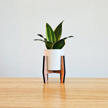 plant pot holder for indoor sill hold water Mini 2-Inch Wood Indoor Plant Stand & Pot